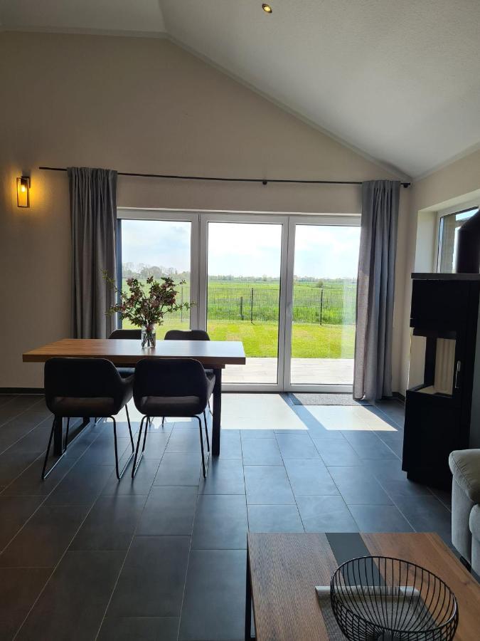 Watt'N Blick - Hundefreundliches Ferienhaus Mit Ausblick Ueber Die Wiesen Bis Zum Deich Schweiburg 외부 사진